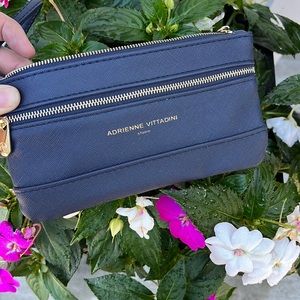 NWT-Adrienne Vittadini Navy Two Zip Pocket Wristlet